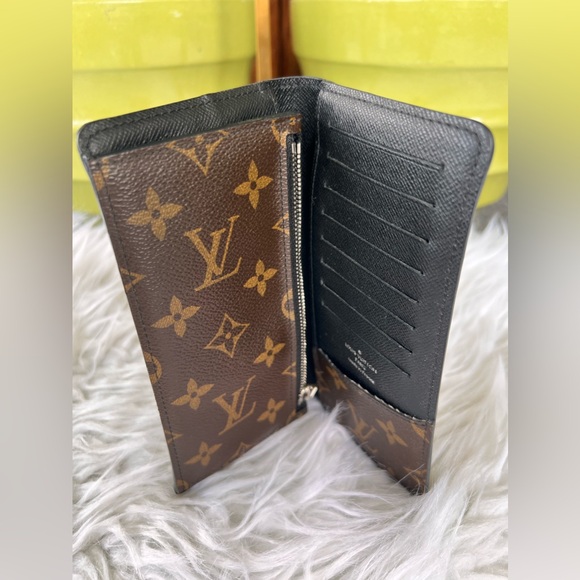 RARE Louis Vuitton Brazza Macassar Bi-Fold Wallet - Picture 2 of 8